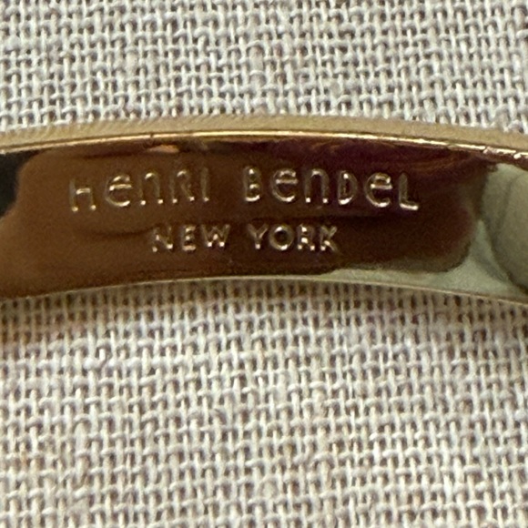 💛HENRI BENDEL M BRACELET💛 - Picture 4 of 6